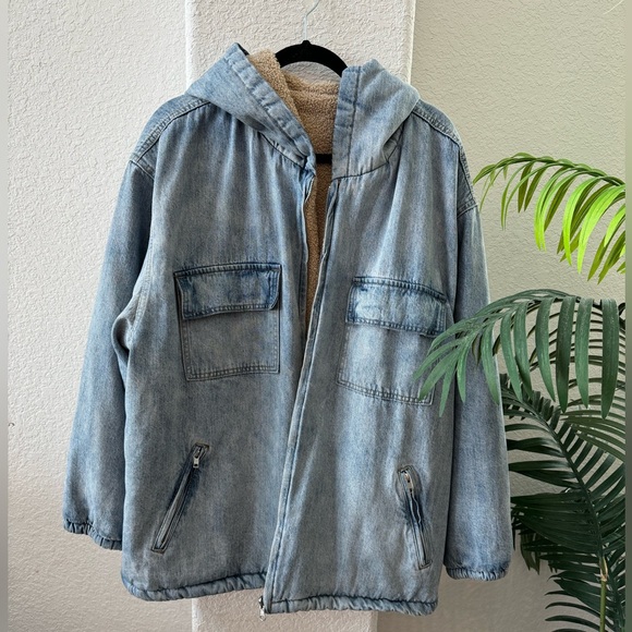 Good American sherpa jean jacket size 3/4 - Picture 2 of 6